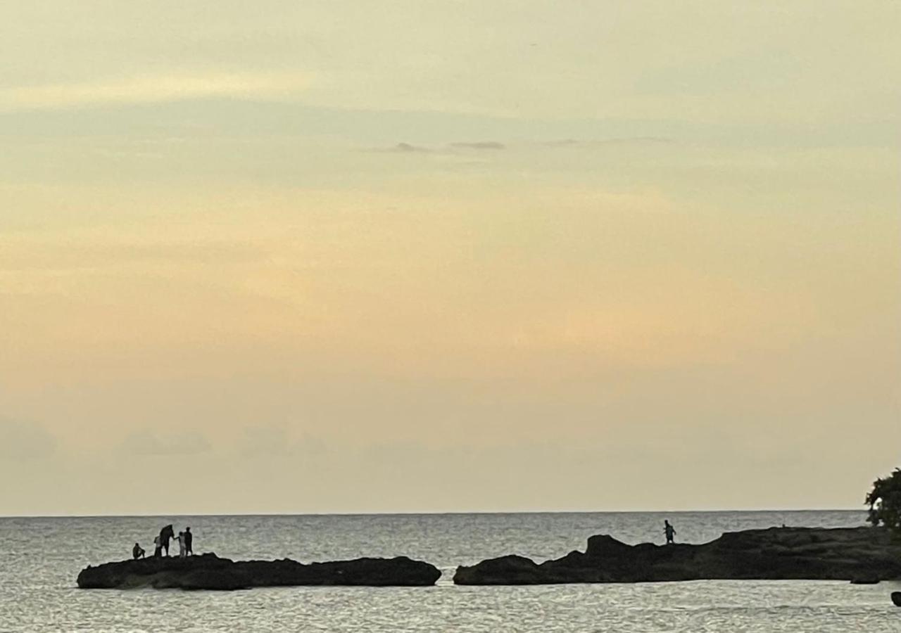 Seashore Vacation Home, Oceanpointe, Lucea, Jamaica Dış mekan fotoğraf